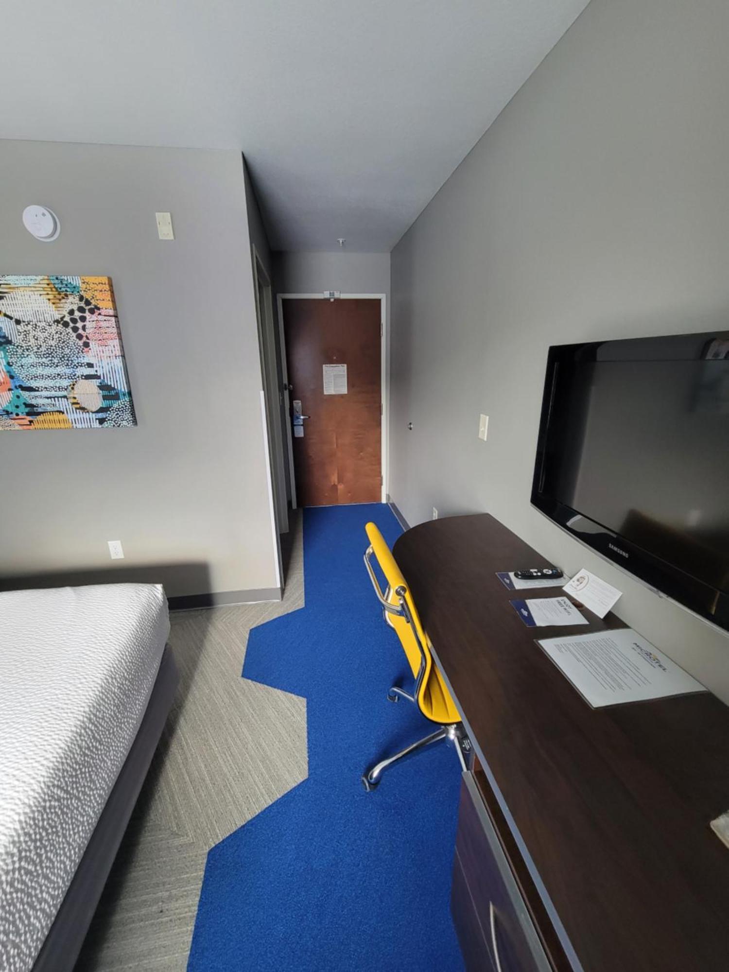 Microtel Inn & Suites By Wyndham Bluffs Council Bluffs Exterior foto
