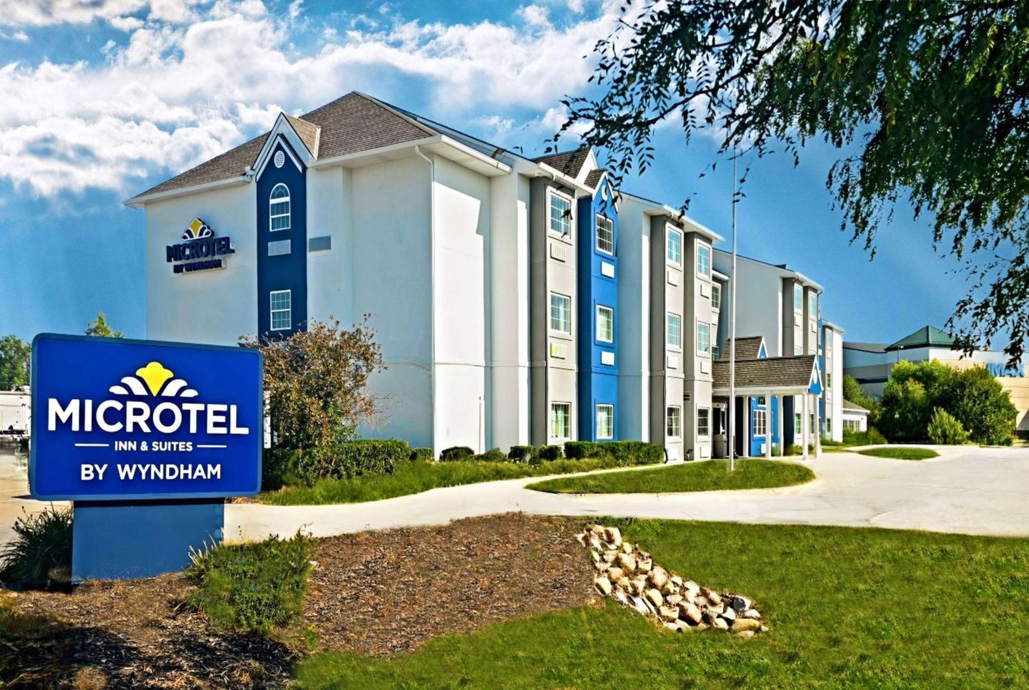 Microtel Inn & Suites By Wyndham Bluffs Council Bluffs Exterior foto